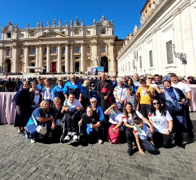 EMOZIONE E VALORI: IL TOUKON KARATE-DO INCONTRA PAPA LEONE XIV IN PIAZZA SAN PIETRO