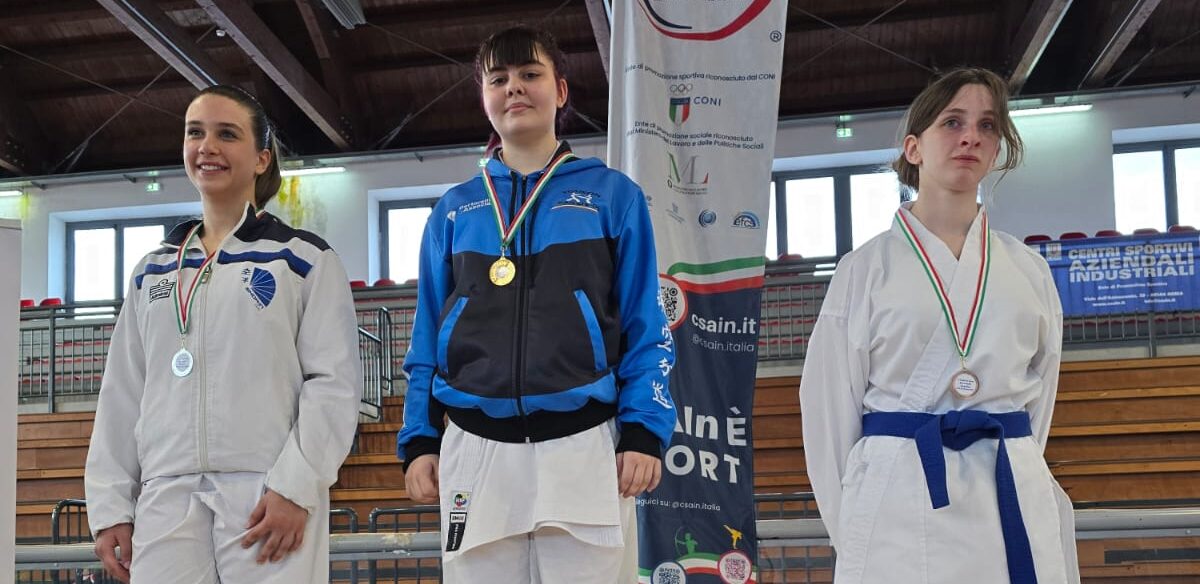 EMANUELE MAIRA ALLA FINALE DEGLI ASSOLUTI DI KARATE E IL TRIONFO DEL TOUKON AL TROFEO REGIONALE